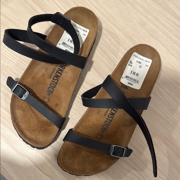 Birkenstock Women's Black Sandals - Picture 1 of 4